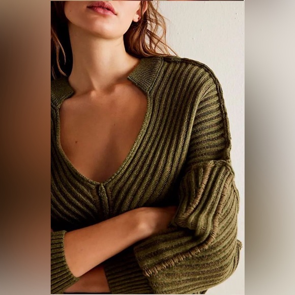 We The Free | Freeway Sweater - Picture 3 of 4